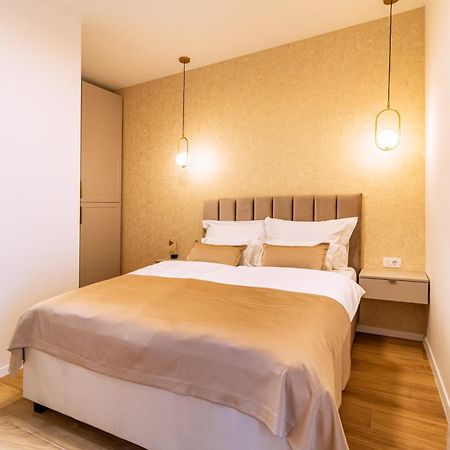 Luxury 2 Bedroom-2 Bathroom Apartment & Studio App With Rooftop Terrace Split Exteriér fotografie