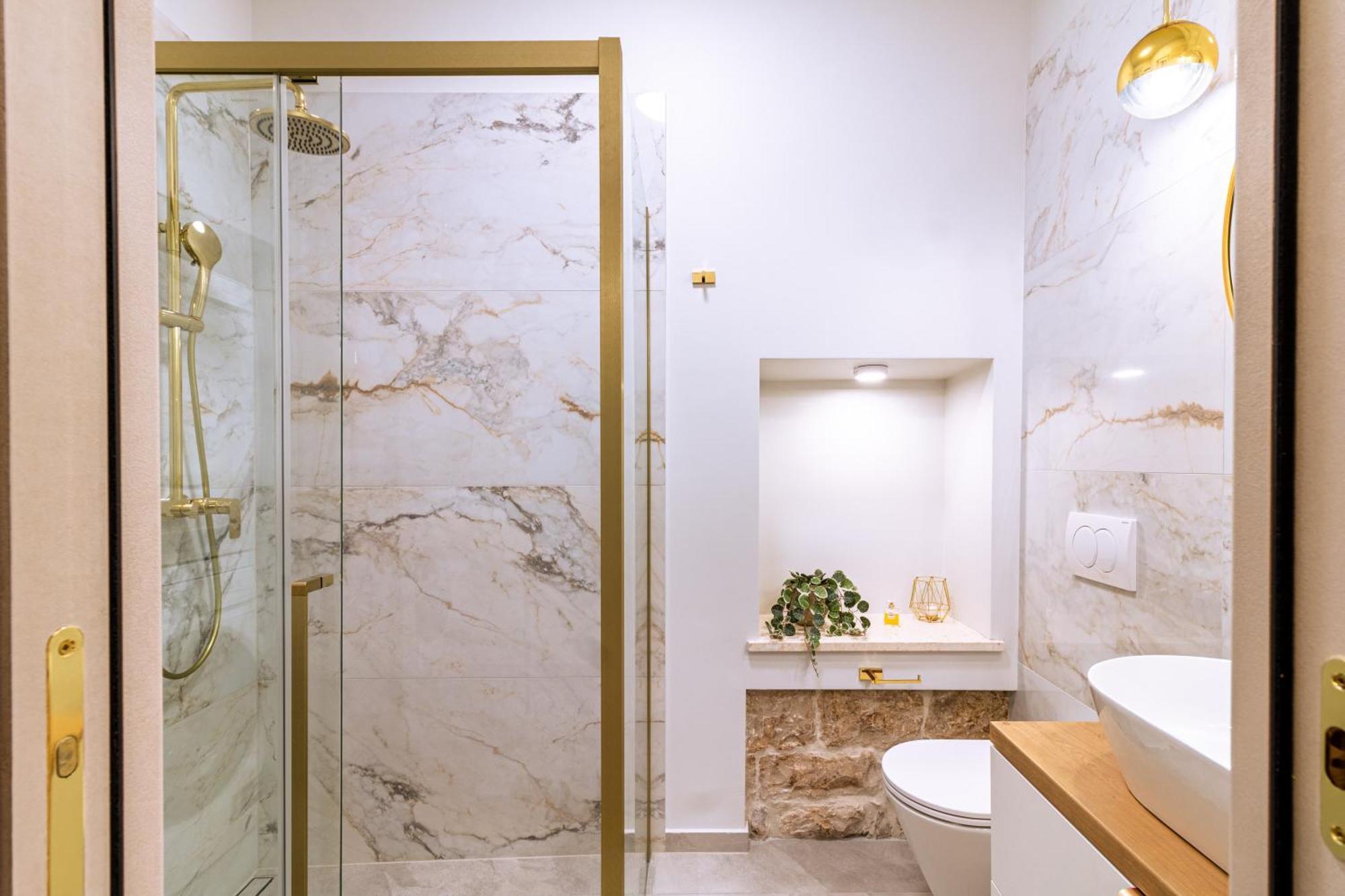 Luxury 2 Bedroom-2 Bathroom Apartment & Studio App With Rooftop Terrace Split Exteriér fotografie