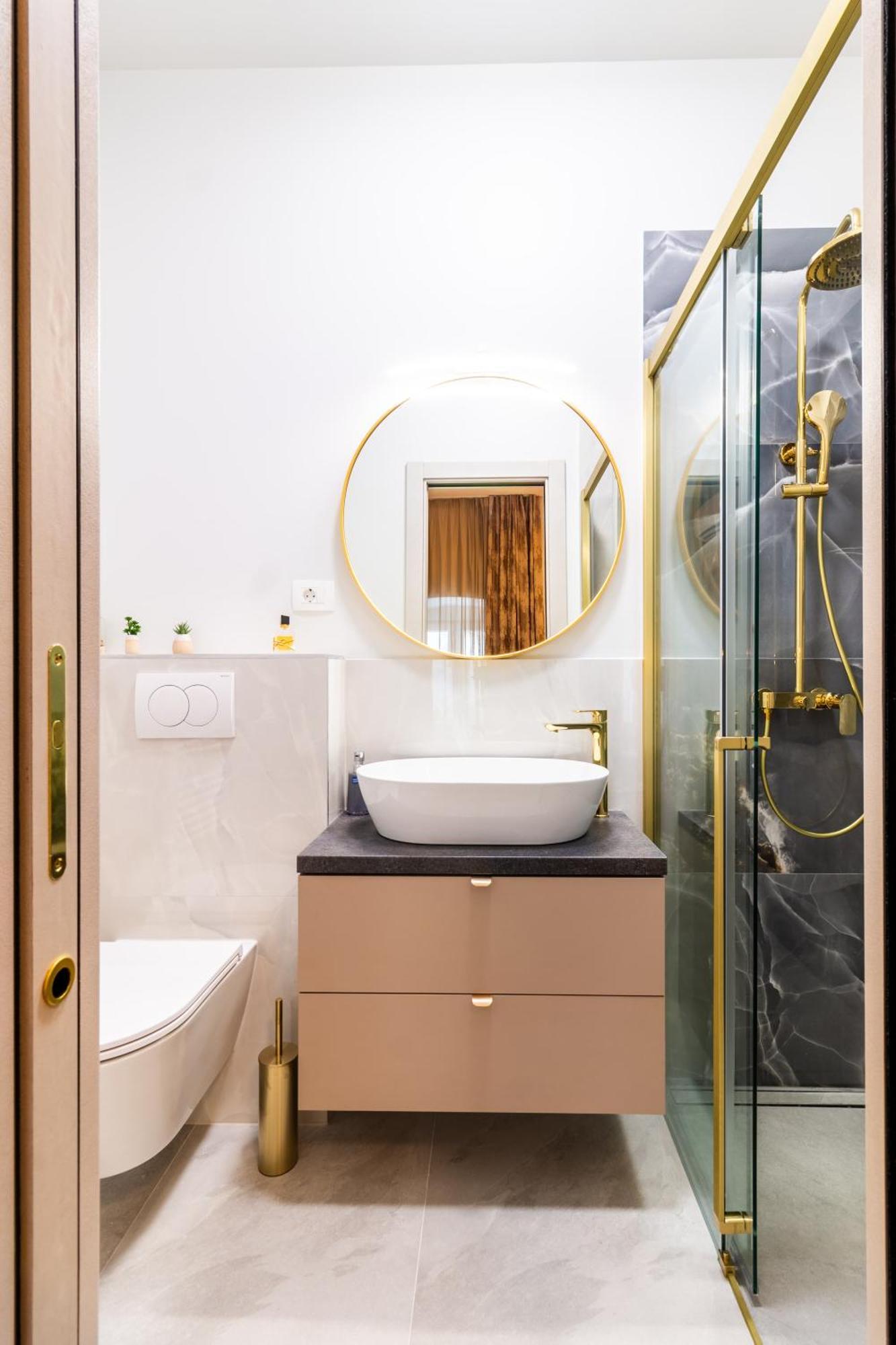 Luxury 2 Bedroom-2 Bathroom Apartment & Studio App With Rooftop Terrace Split Exteriér fotografie