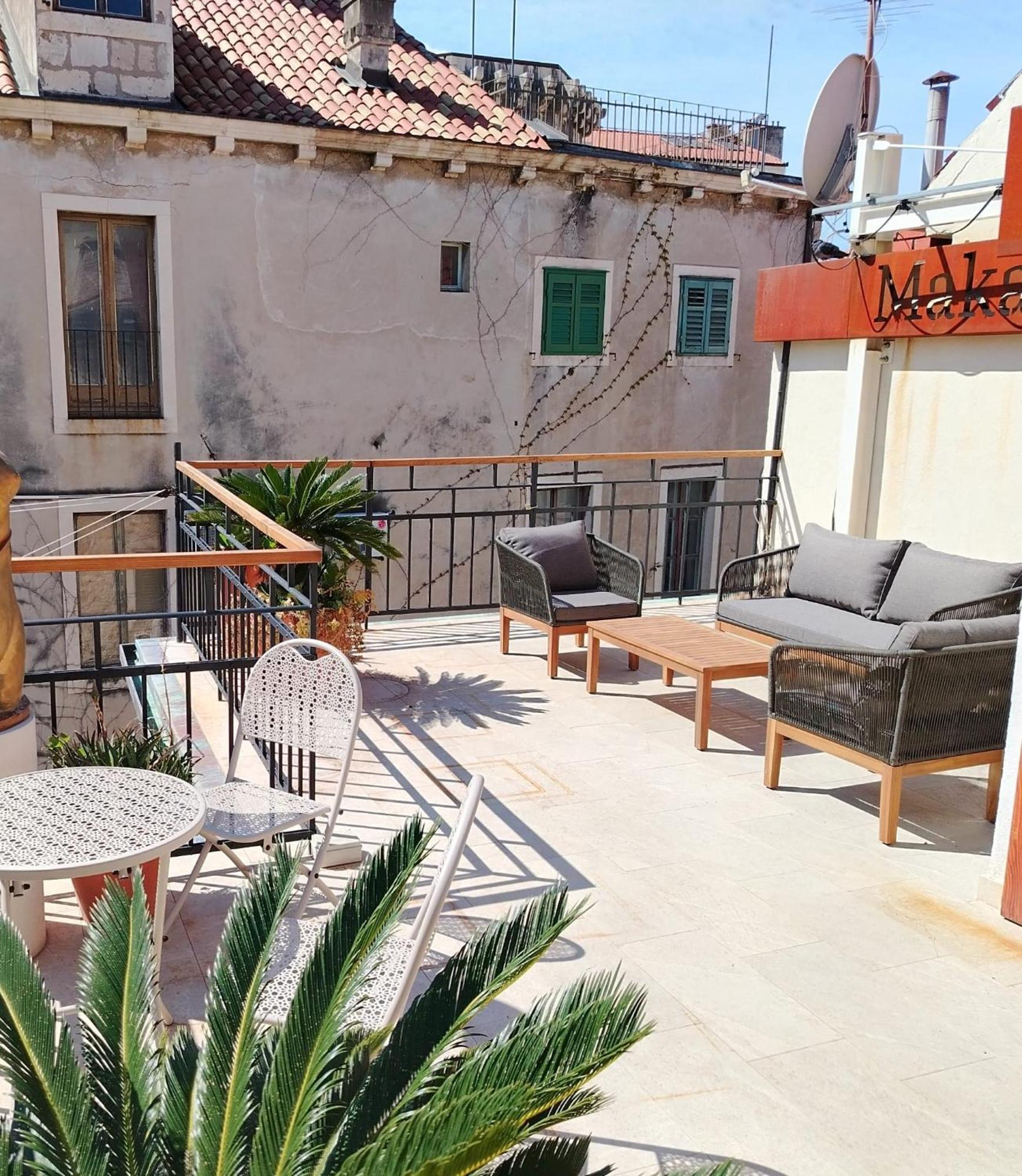 Luxury 2 Bedroom-2 Bathroom Apartment & Studio App With Rooftop Terrace Split Exteriér fotografie